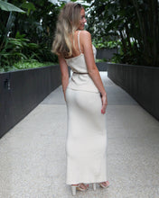 Load image into Gallery viewer, Audrey Set Top - Ivory