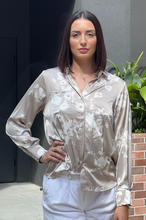 Load image into Gallery viewer, Kim Shirt - Beige
