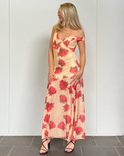 Load image into Gallery viewer, Tildi Maxi Dress - Yellow/Red
