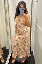 Load image into Gallery viewer, Luciani Maxi Dress
