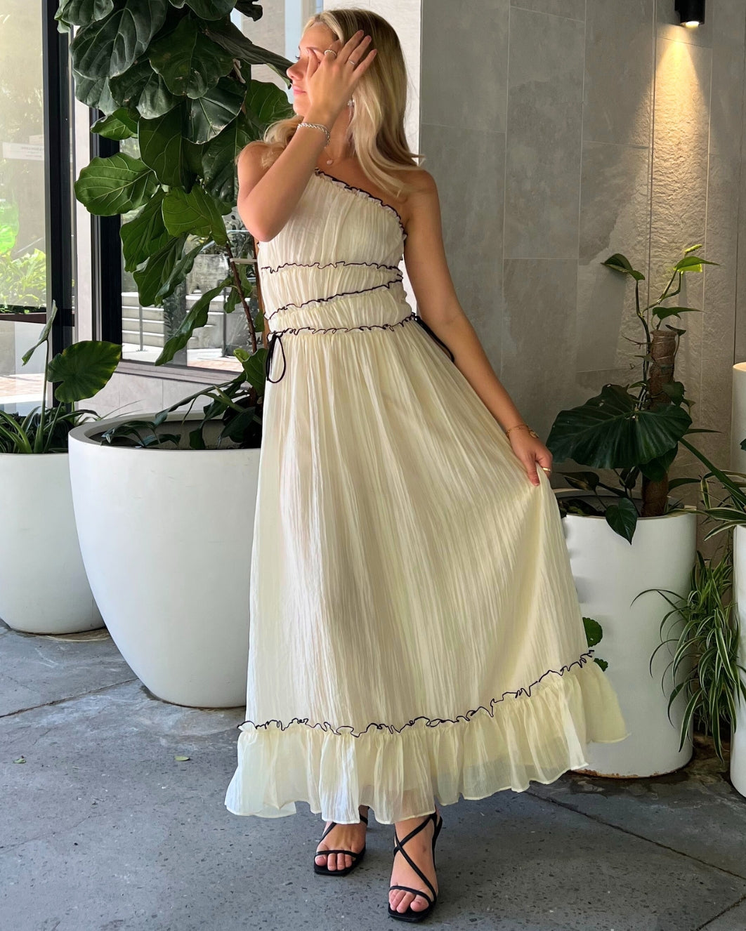 Sabriana Maxi Dress - Cream