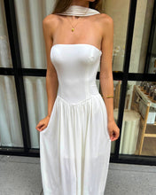 Load image into Gallery viewer, Cathy Maxi Dress - White
